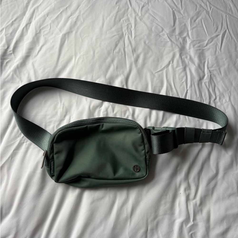 lululemon athletica Green Crossbody Bag